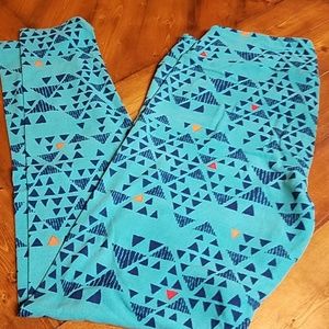LuLaRoe soft leggings mint green with navy blue